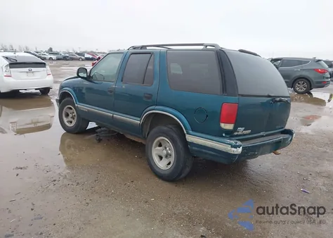 1996 Chevrolet Blazer from USA, damaged, VIN 1GNCS13W6T2285980